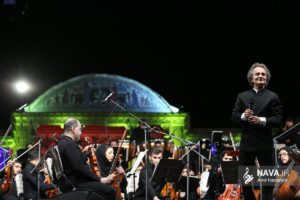 کنسرت ارکستر سمفونیک تهران در باغ عفیف آباد