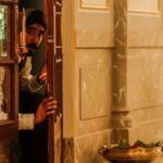 اسکرین شات فیلم Hotel Mumbai 2018